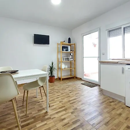 Gorgeous In With Kitchen Holiday home Ador